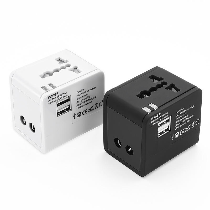 Penyesuai Perjalanan Universal dengan Port USB Dwi
